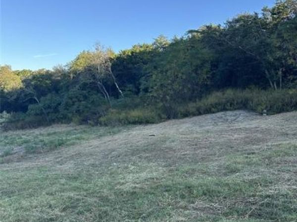 803 Poage Drive , Woodway, TX 76712