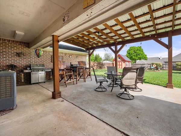2800 Coventry Road, Crowley, TX 76036