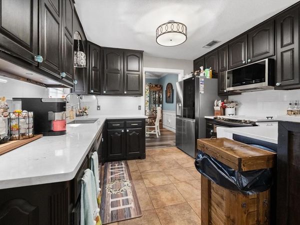 2800 Coventry Road, Crowley, TX 76036