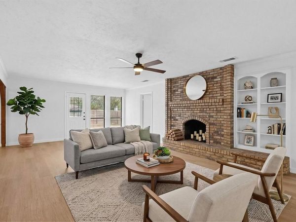 213 Gregory Drive, DeSoto, TX 75115