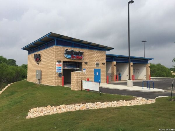 7535 Bandera Rd, San Antonio, TX 78238