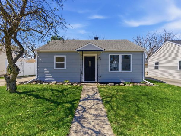 207 Harrington Avenue, Crown Point, IN 46307