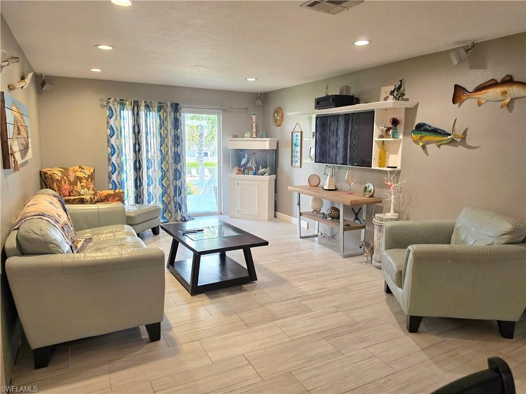 6777 Winkler Rd, Unit A 236, Fort Myers, FL 33919 Photo