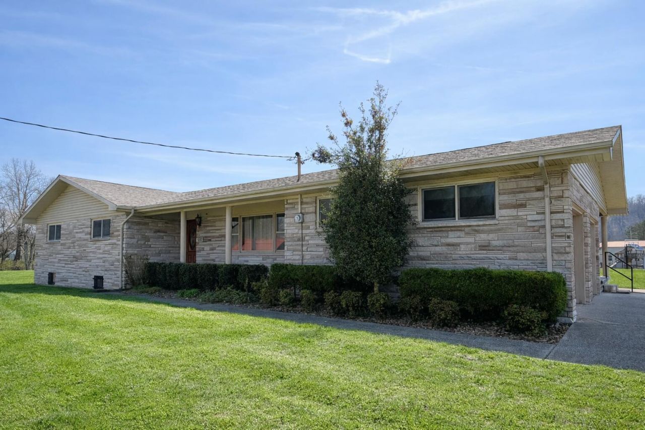 1010 N Main Street, Barbourville, KY 40906 Main Photo