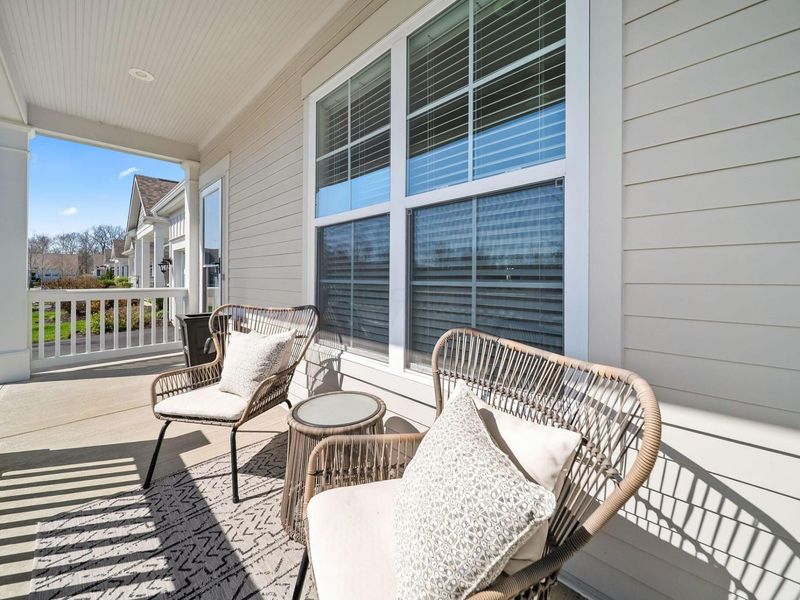 7652 Gateway Boulevard, Powell, OH 43065 Photo 2