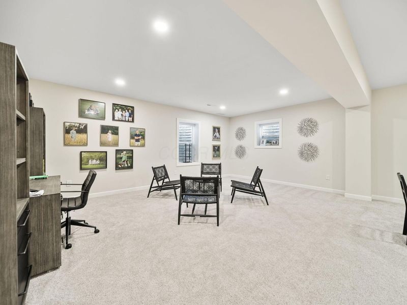 7652 Gateway Boulevard, Powell, OH 43065 Photo 45