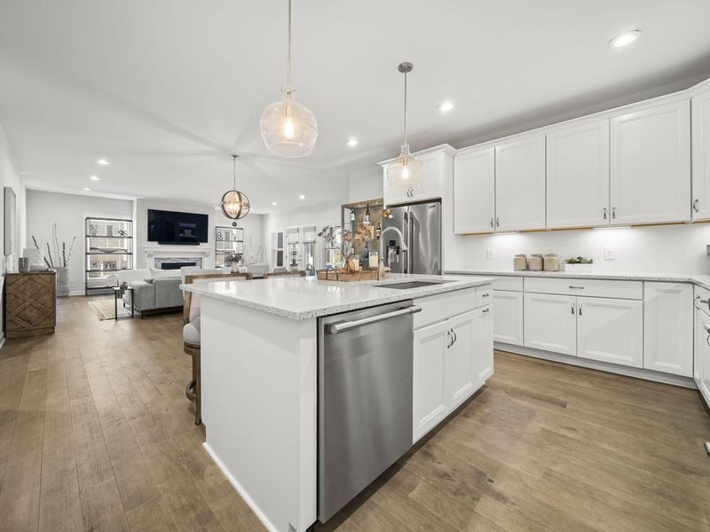 7652 Gateway Boulevard, Powell, OH 43065 Photo 8