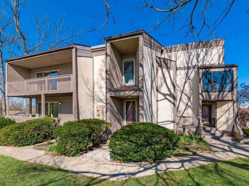 3230 Donalda Court , Columbus, OH 43231 Photo 2