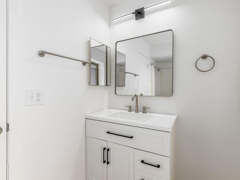 3230 Donalda Court , Columbus, OH 43231 Photo 34