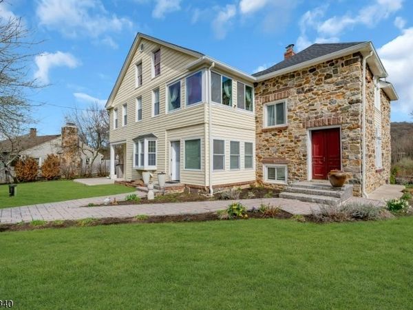 48 Willever Lake Rd, Mansfield, NJ 07863