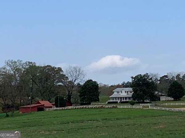 1211 Veterans Drive, Danielsville, GA 30633