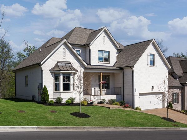 8033 Still Spring Ridge Dr, Nashville, TN 37221