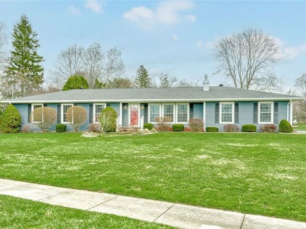 9 Jefferson Avenue , Le Roy, NY 14482