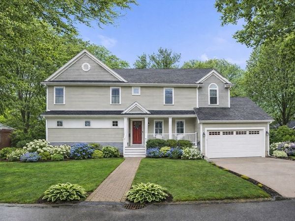 10 Higgins Road, Marblehead, MA 01945