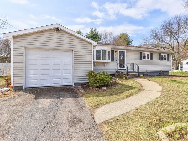44 Temi Rd, Holliston, MA 01746