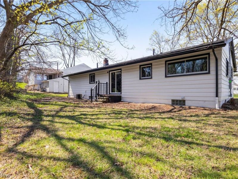 105 N Woodhill Drive, Amherst, OH 44001 Photo 30