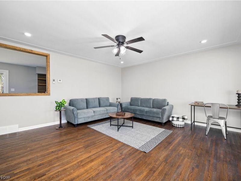 105 N Woodhill Drive, Amherst, OH 44001 Photo 4