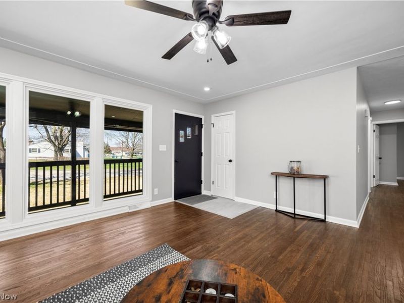 105 N Woodhill Drive, Amherst, OH 44001 Photo 6