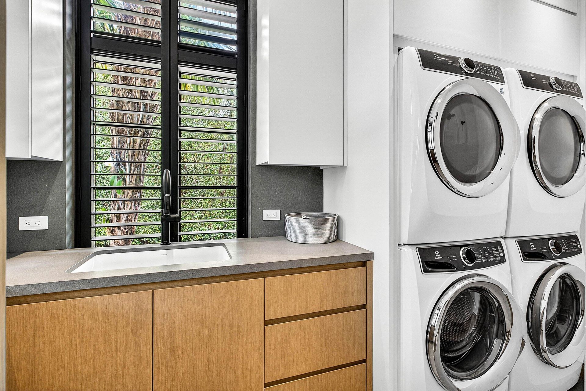 232 Seabreeze Avenue, Palm Beach, FL 33480 Photo