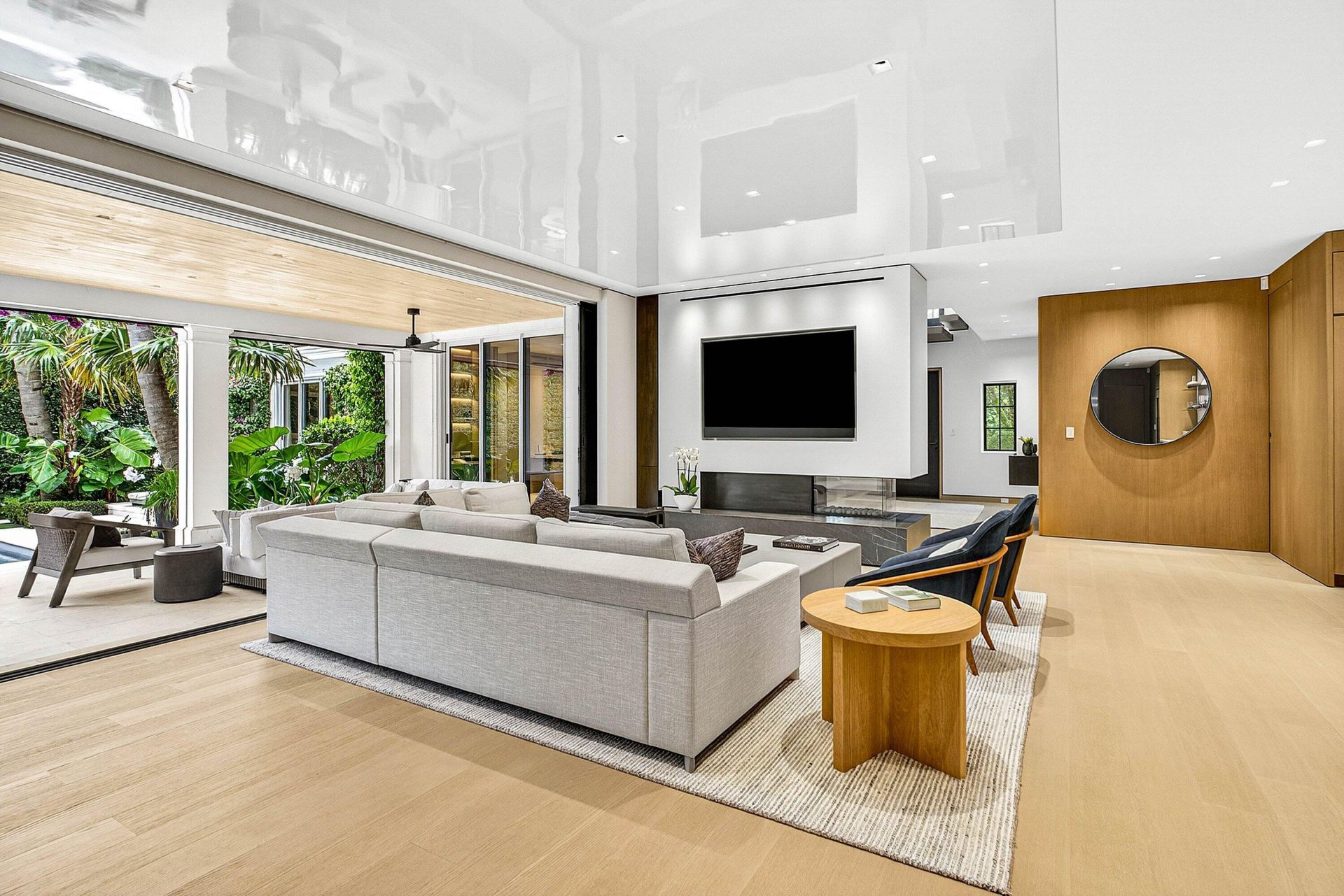 232 Seabreeze Avenue, Palm Beach, FL 33480 Photo