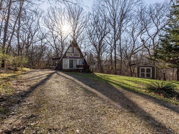 110 Indian Hills Drive, Putnam, IL 61560