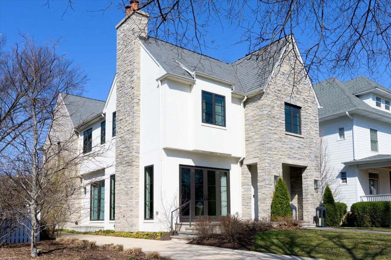 176 S Arlington Avenue , Elmhurst, IL 60126