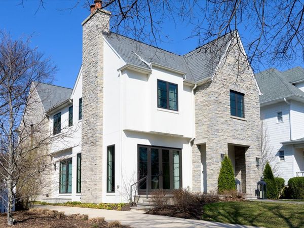 176 S Arlington Avenue , Elmhurst, IL 60126