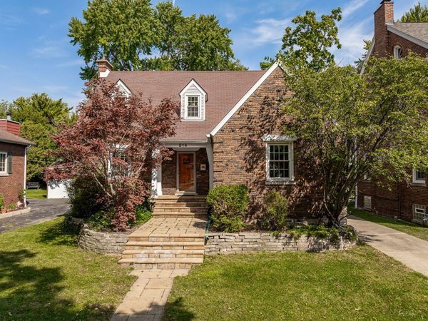 514 Uvedale Road , Riverside, IL 60546