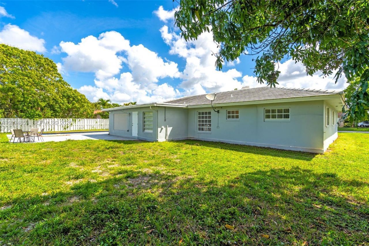 3206 NW 89th Ter, Coral Springs, FL 33065 Photo