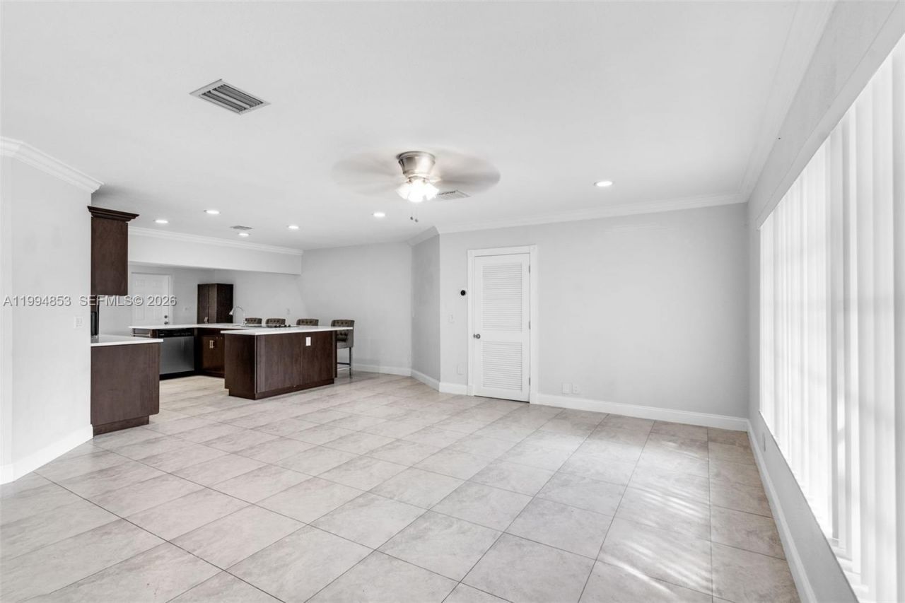 3206 NW 89th Ter, Coral Springs, FL 33065 Photo