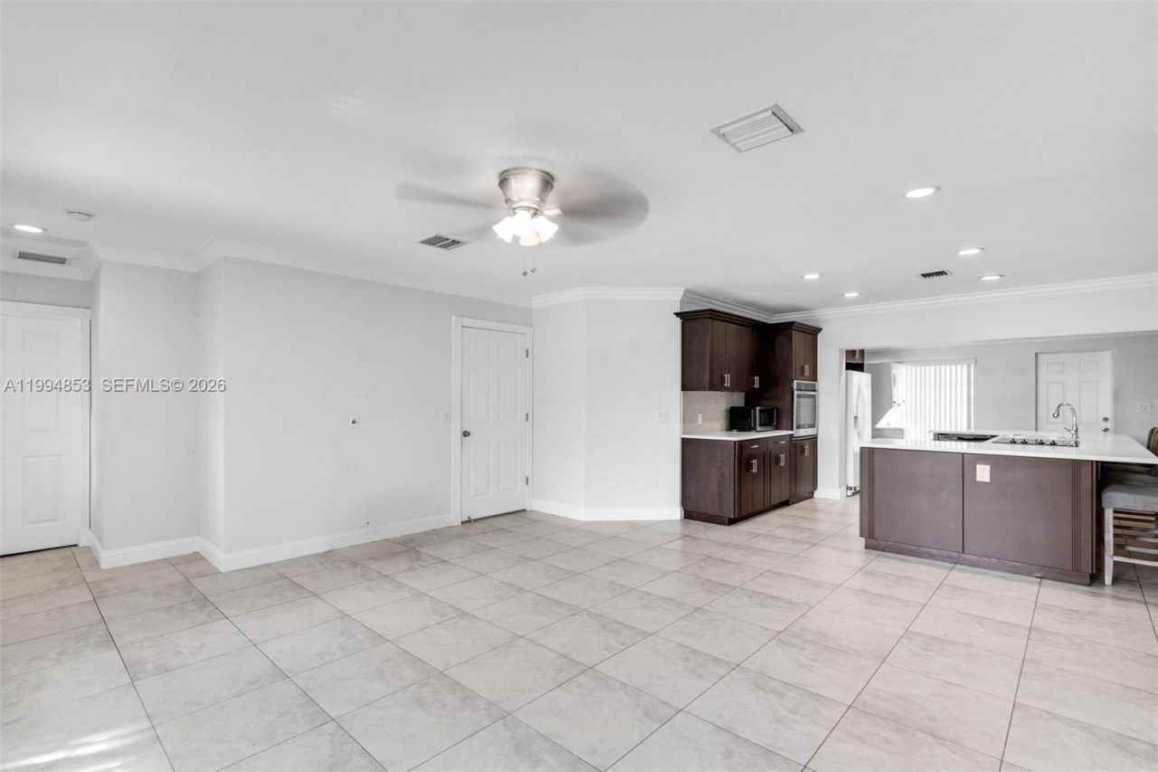 3206 NW 89th Ter, Coral Springs, FL 33065 Photo