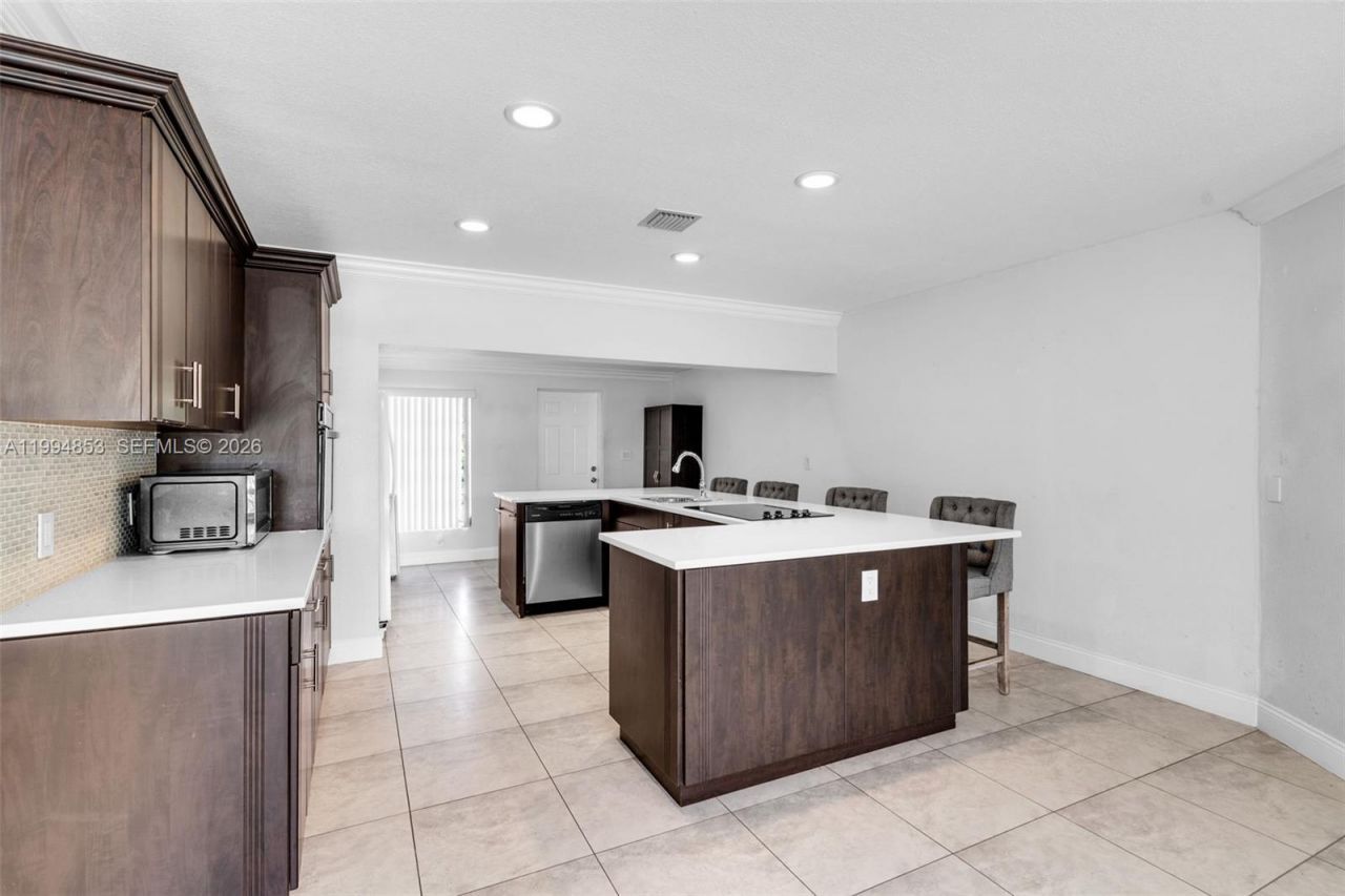 3206 NW 89th Ter, Coral Springs, FL 33065 Photo