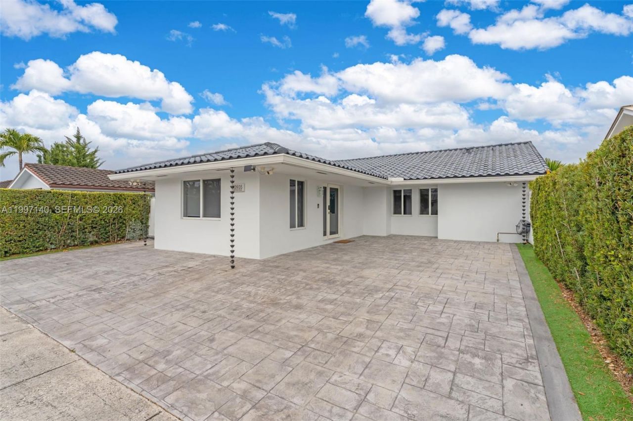 13935 SW 10th St, Miami, FL 33184 Photo