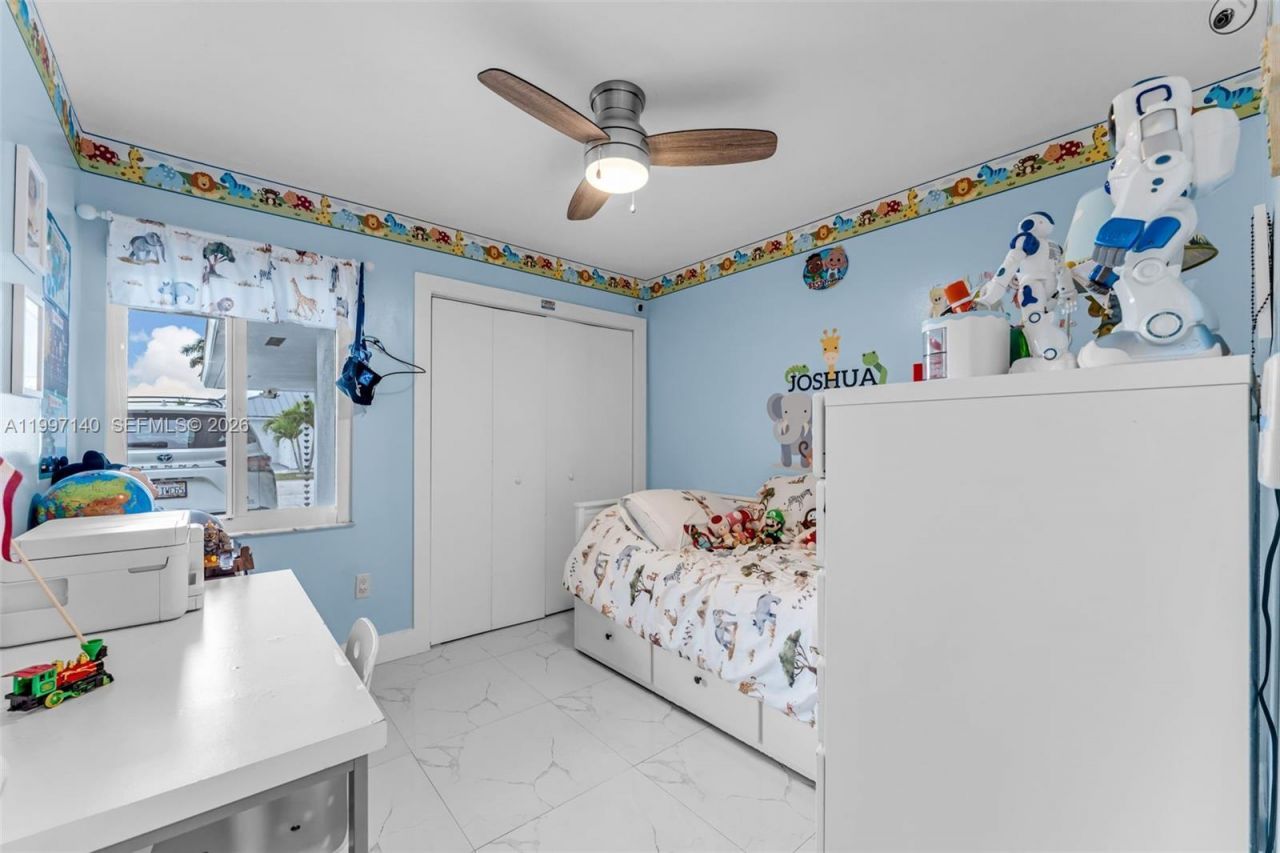 13935 SW 10th St, Miami, FL 33184 Photo