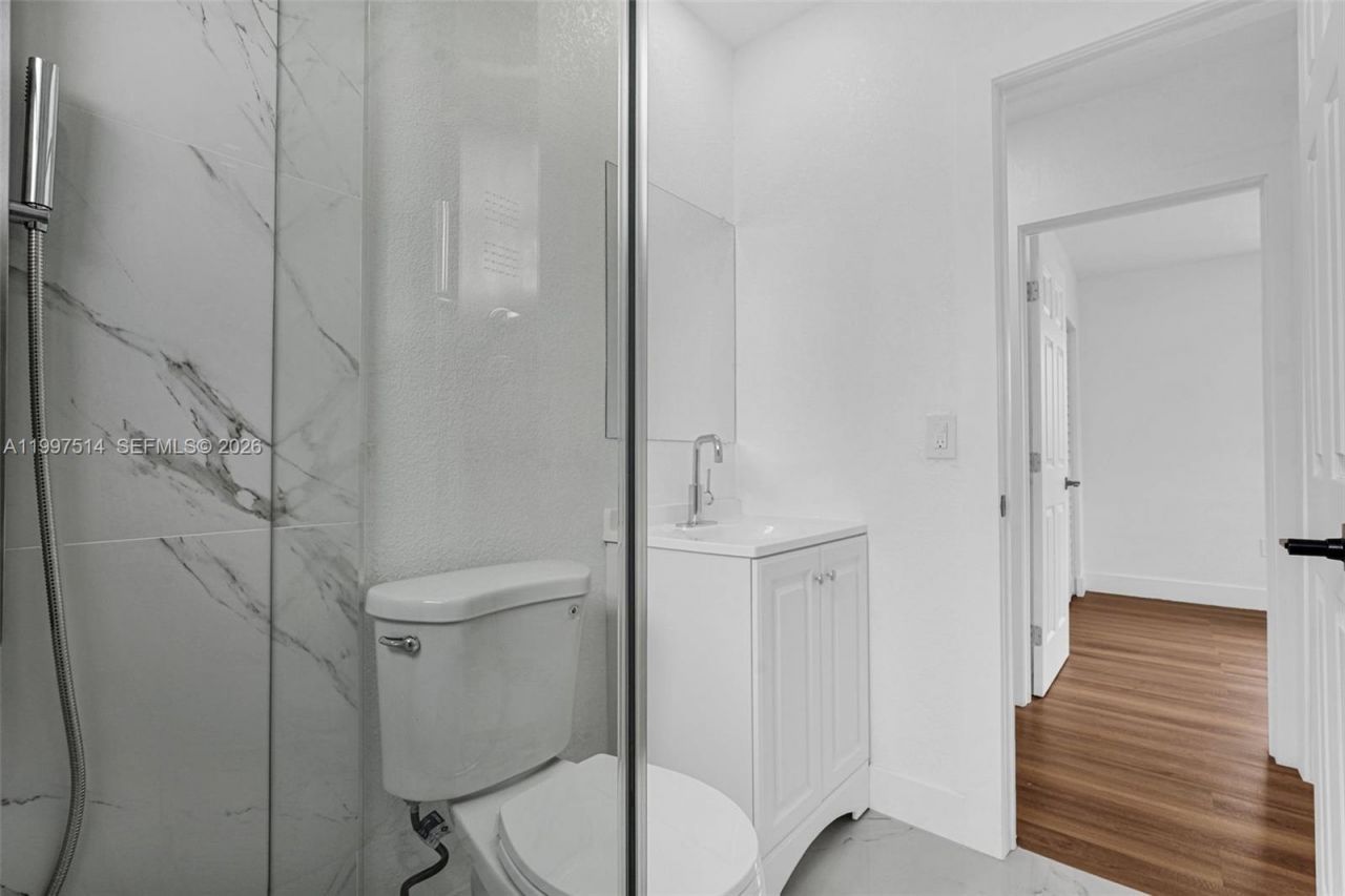 2460 NW 175th St, Miami Gardens, FL 33056 Photo