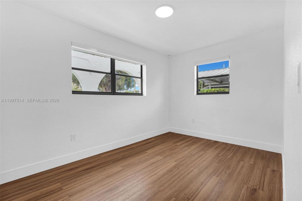 2460 NW 175th St, Miami Gardens, FL 33056 Photo