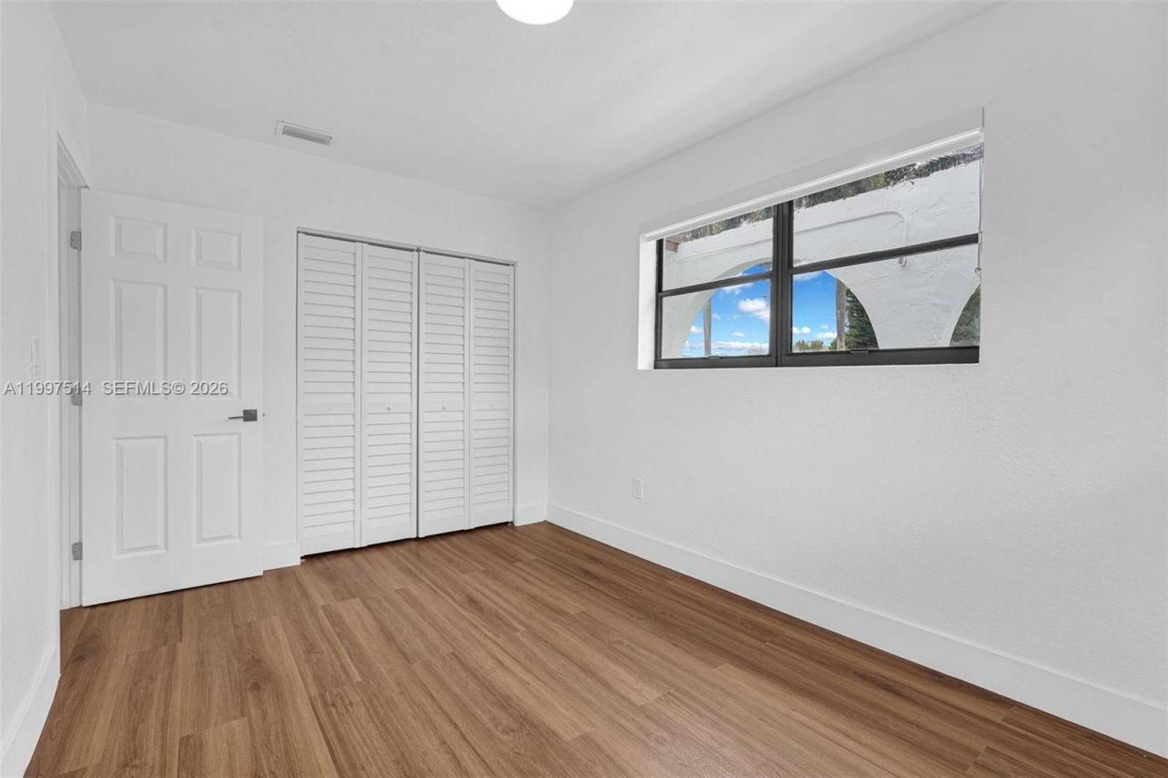 2460 NW 175th St, Miami Gardens, FL 33056 Photo