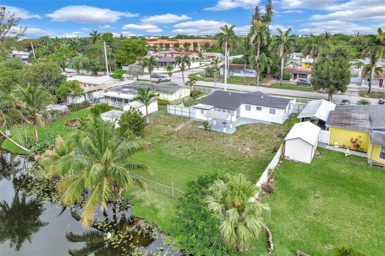 2460 NW 175th St, Miami Gardens, FL 33056 Photo