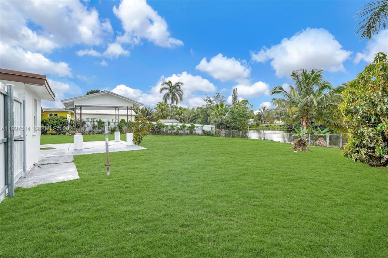 2460 NW 175th St, Miami Gardens, FL 33056 Photo