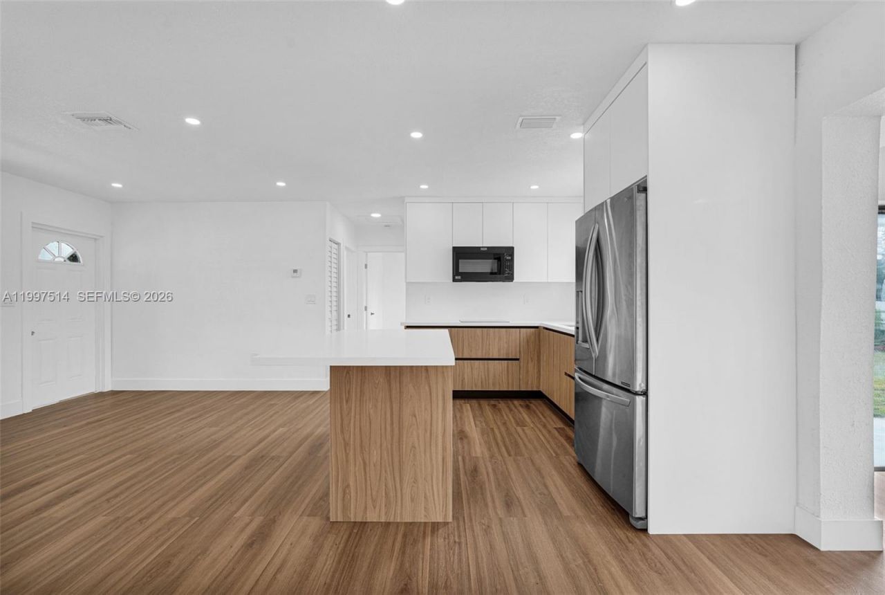 2460 NW 175th St, Miami Gardens, FL 33056 Photo