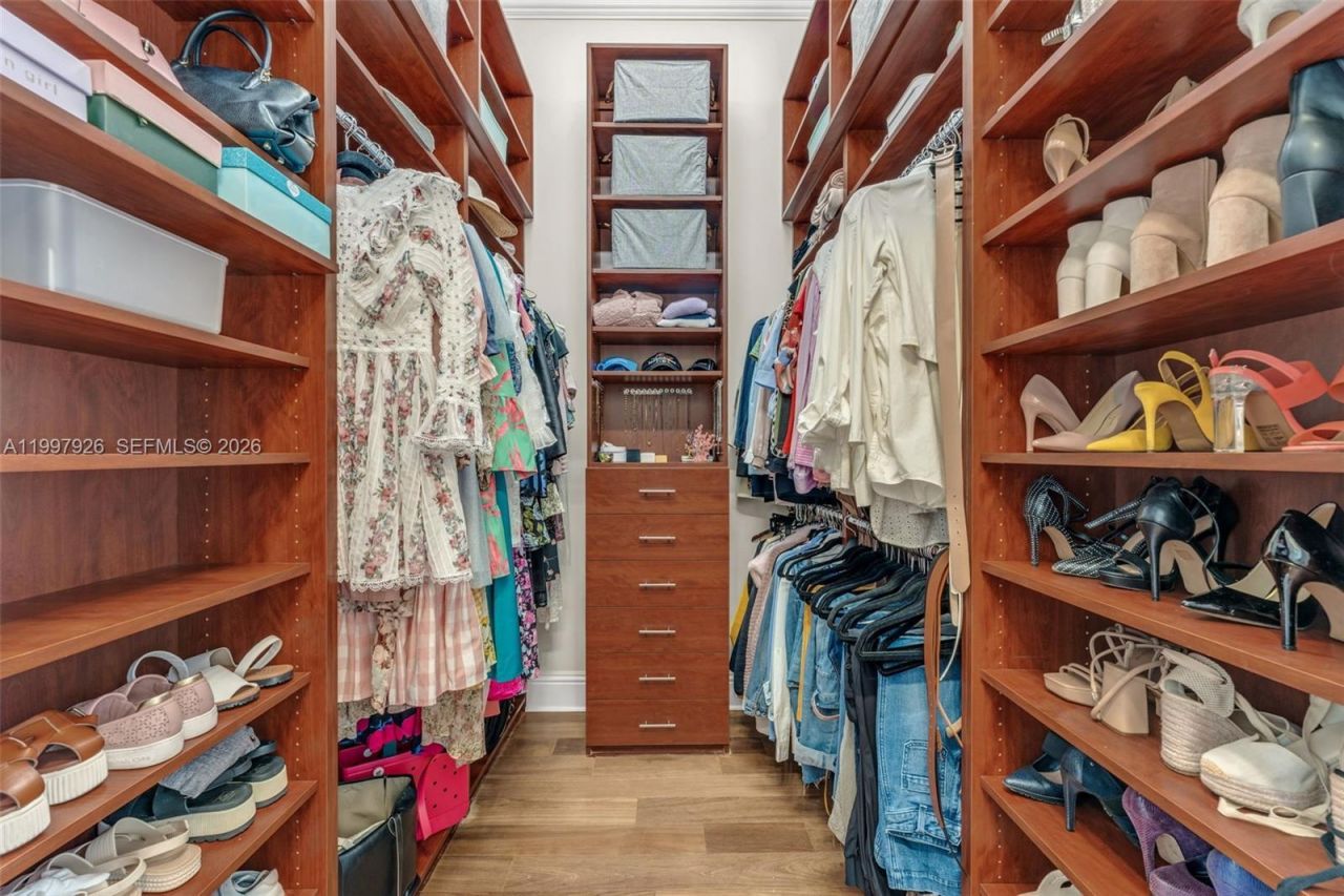 8111 SW 178th St, Palmetto Bay, FL 33157 Photo