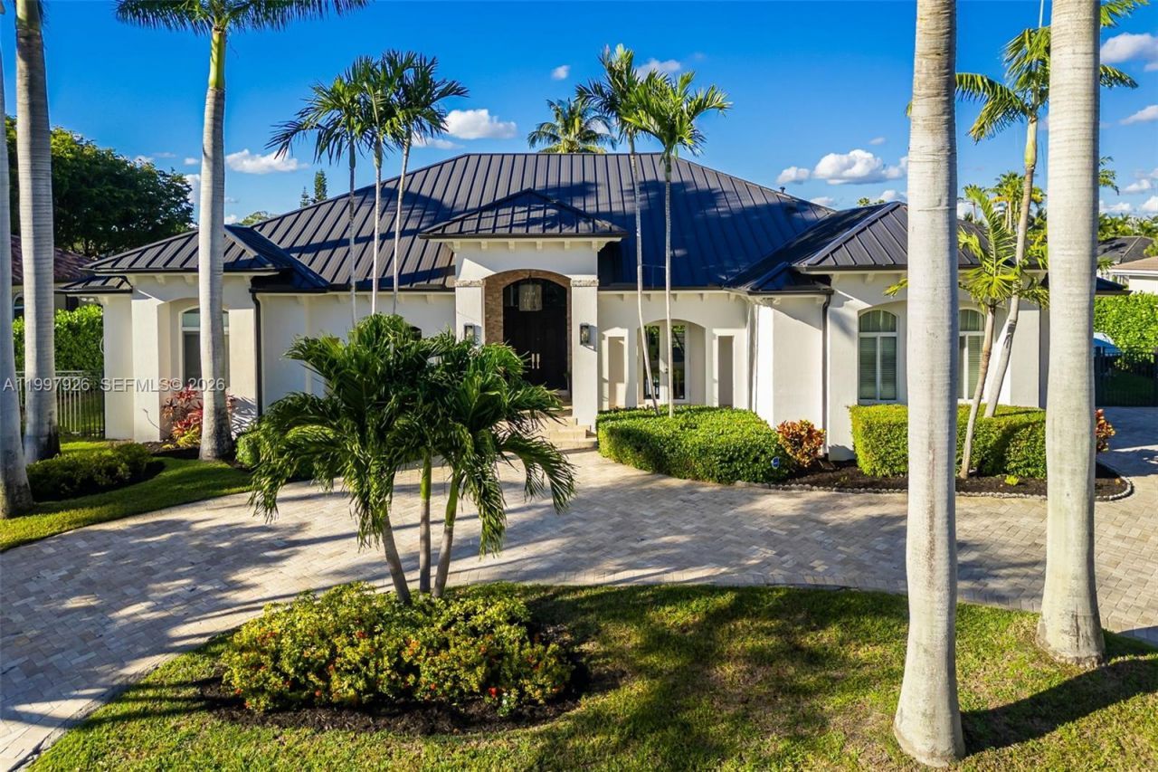 8111 SW 178th St, Palmetto Bay, FL 33157 Photo