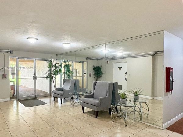 7300 NW 17th St , Unit 216, Plantation, FL 33313