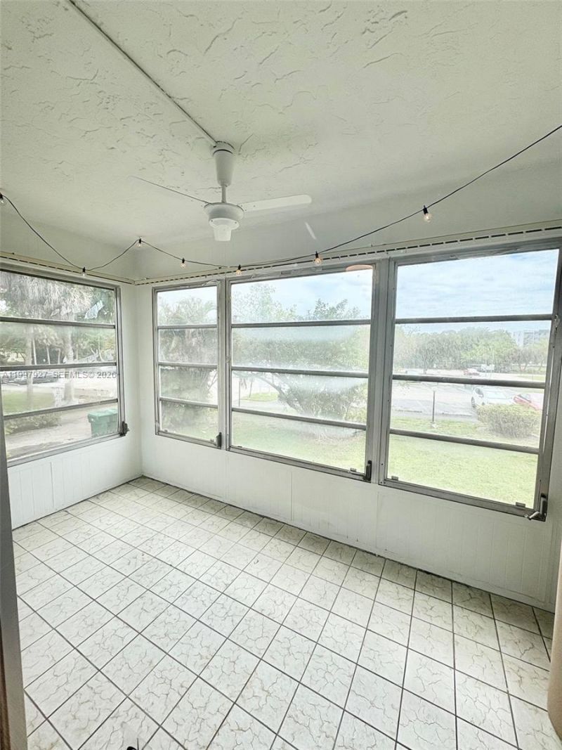 7300 NW 17th St, Unit 216, Plantation, FL 33313 Photo