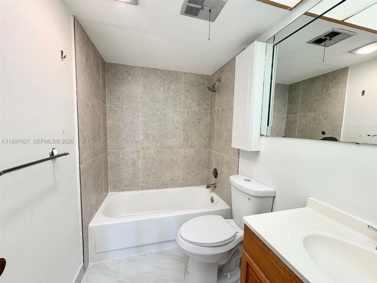 7300 NW 17th St, Unit 216, Plantation, FL 33313 Photo