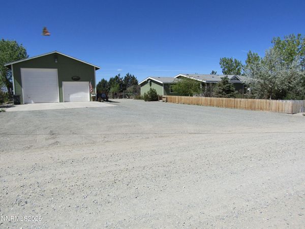 41 S Bybee Lane, Yerington, NV 89447