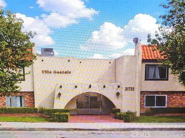 31732 Ridge Route, Unit 211, Castaic, CA 91384