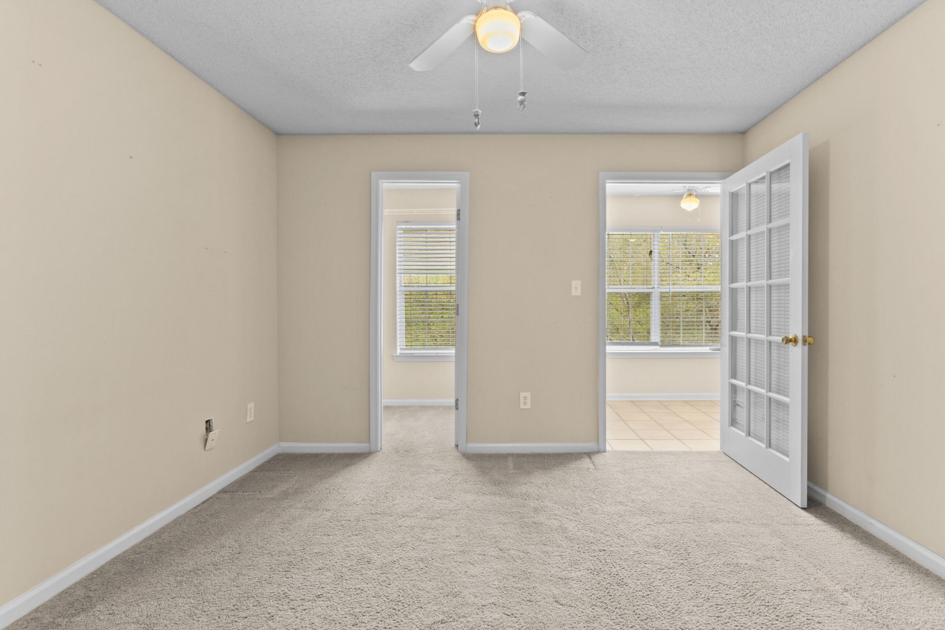 188 Midland Parkway Photo 12