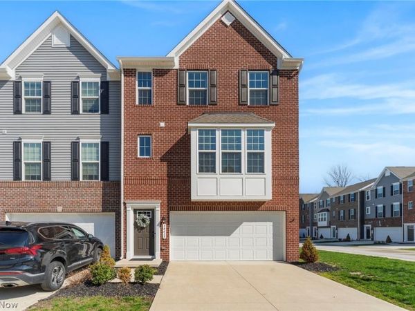 34615 Ethan Way, Willoughby, OH 44094