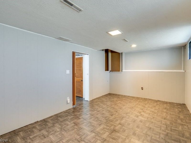 26288 Aaron Drive, Euclid, OH 44132 Photo 29